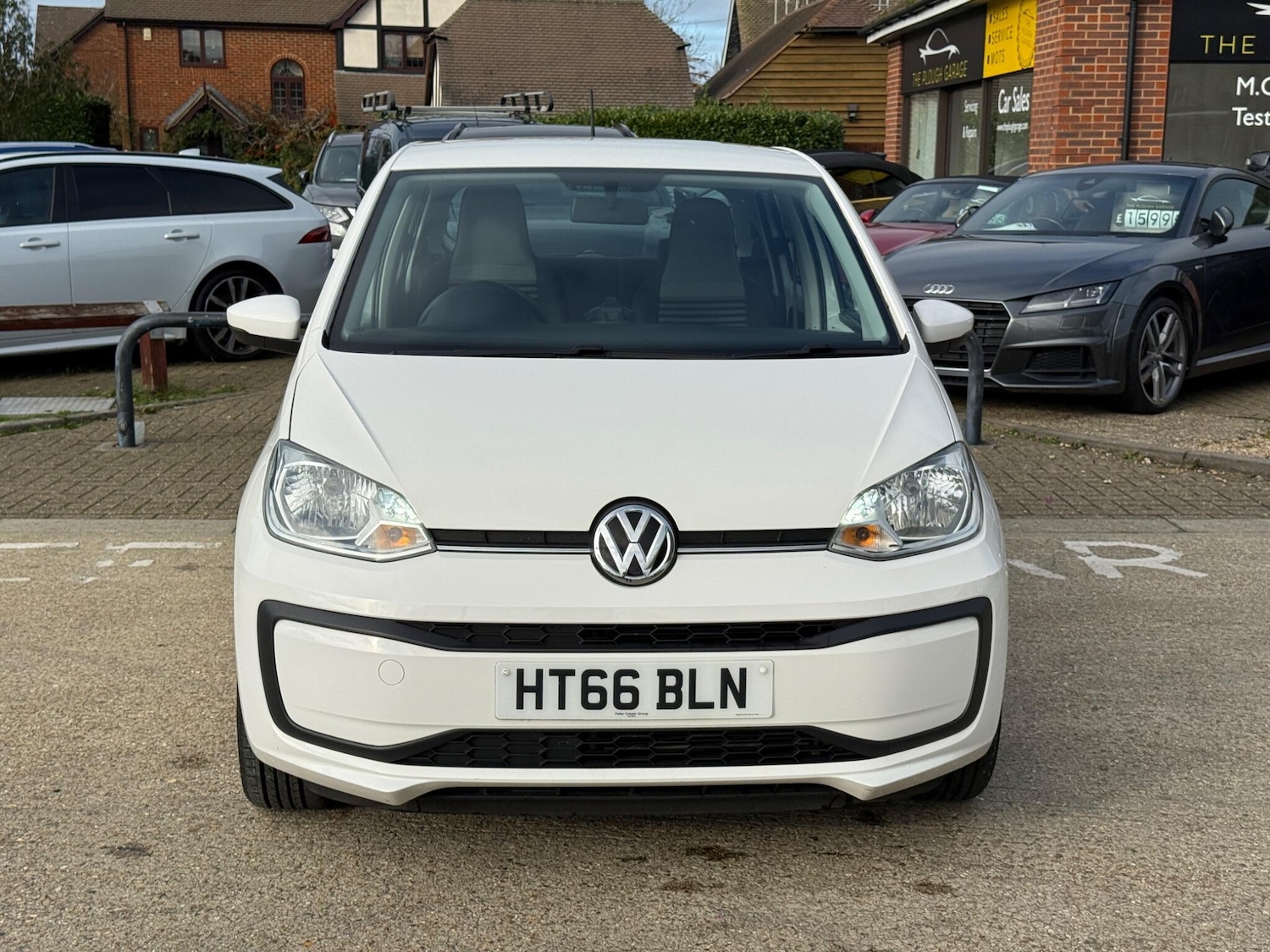 Used Volkswagen up! 2017 for sale - 76990851: Photo 11