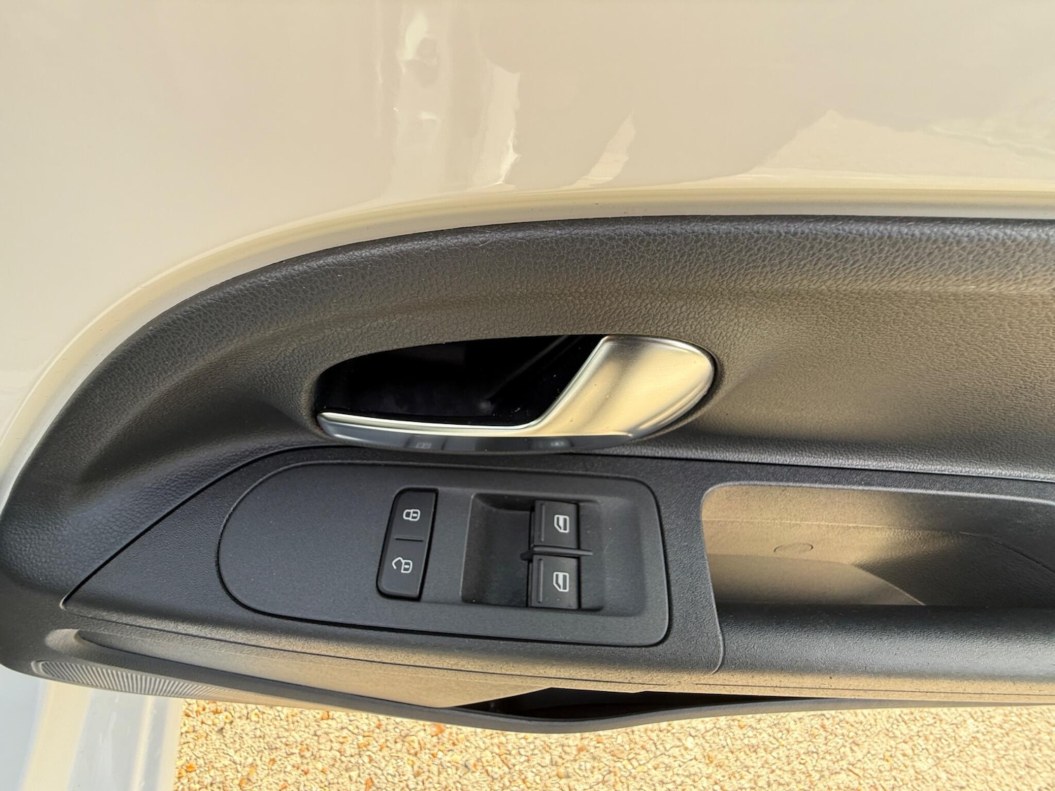 Used Volkswagen up! 2017 for sale - 76990851: Photo 20