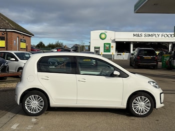 Used Volkswagen up! 2017 for sale - 76990851: Photo