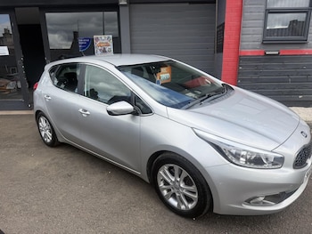 Used Kia Ceed 2014 for sale - 79442670: Photo