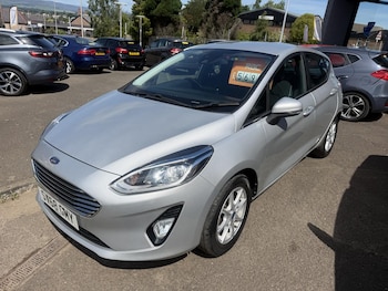 Used Ford Fiesta 2018 for sale - 79211393: Photo