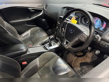 Used Volvo V40 2016 for sale - 79635465: Photo