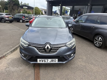 Used Renault Megane 2017 for sale - 79442651: Photo