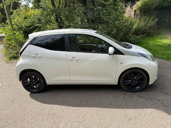 Used Toyota AYGO 2016 for sale - 79442634: Photo