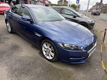 Used Jaguar XE 2015 for sale - 79442671: Photo