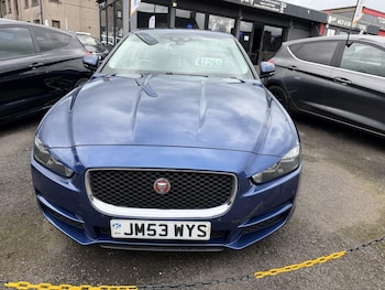 Used Jaguar XE 2015 for sale - 79442671: Photo