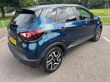 Used Renault Captur 2019 for sale - 79442653: Photo