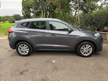 Used Hyundai TUCSON 2017 for sale - 79442686: Photo