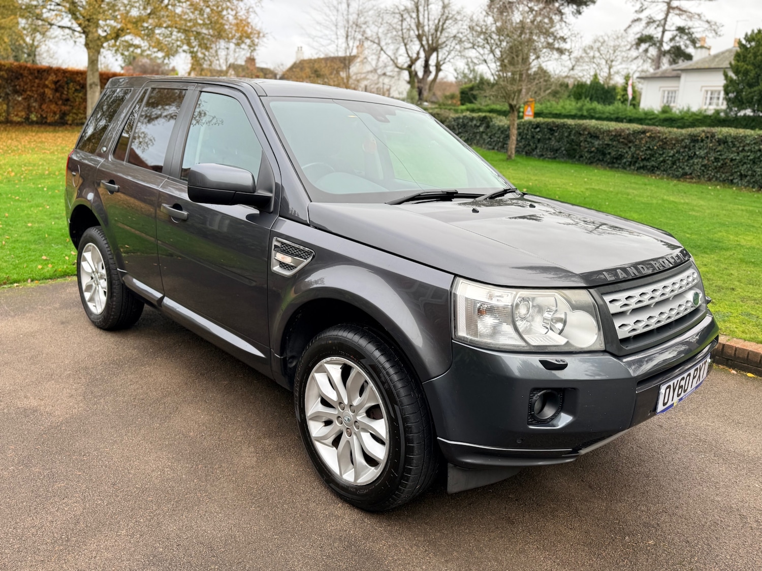Used Land Rover Freelander 2010 for sale - 76544681: Photo 2