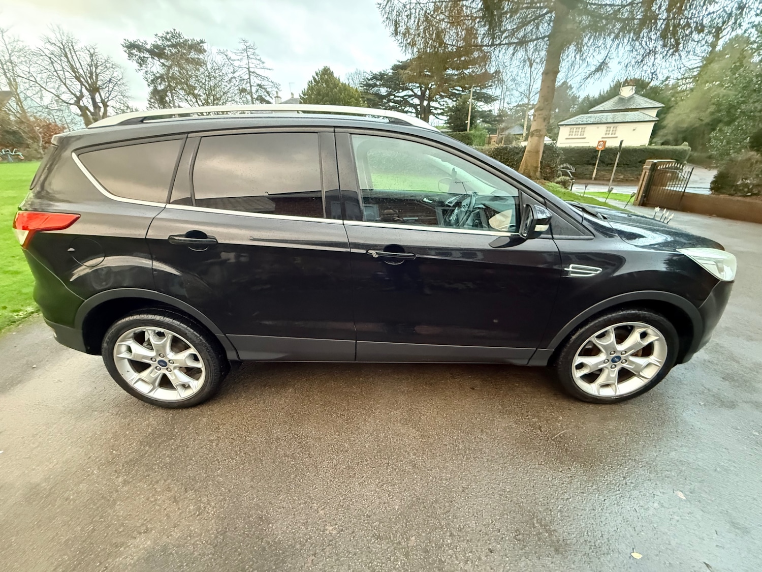 Used Ford Kuga 2013 for sale - 77173365: Photo 24