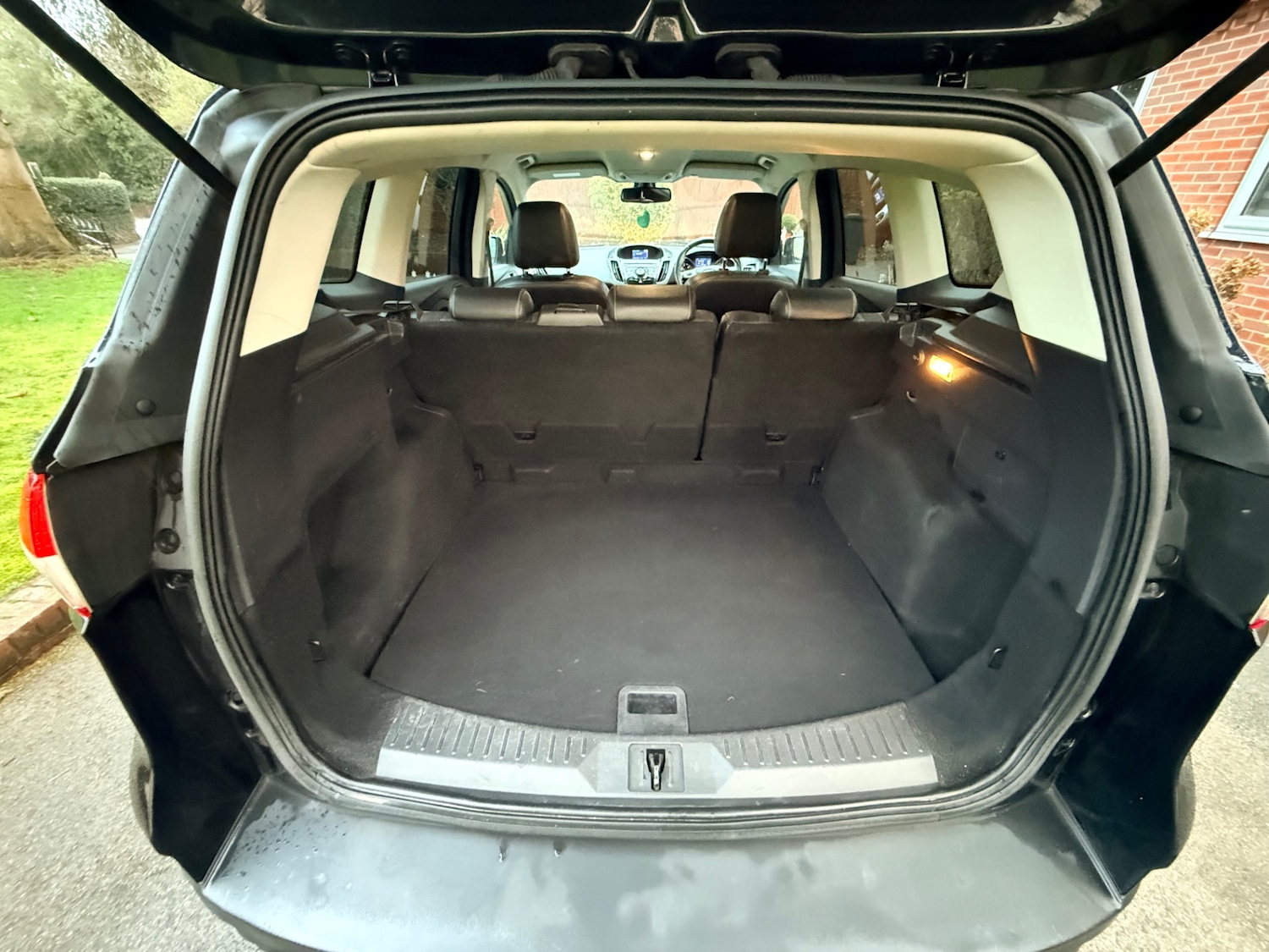 Used Ford Kuga 2013 for sale - 77173365: Photo 27