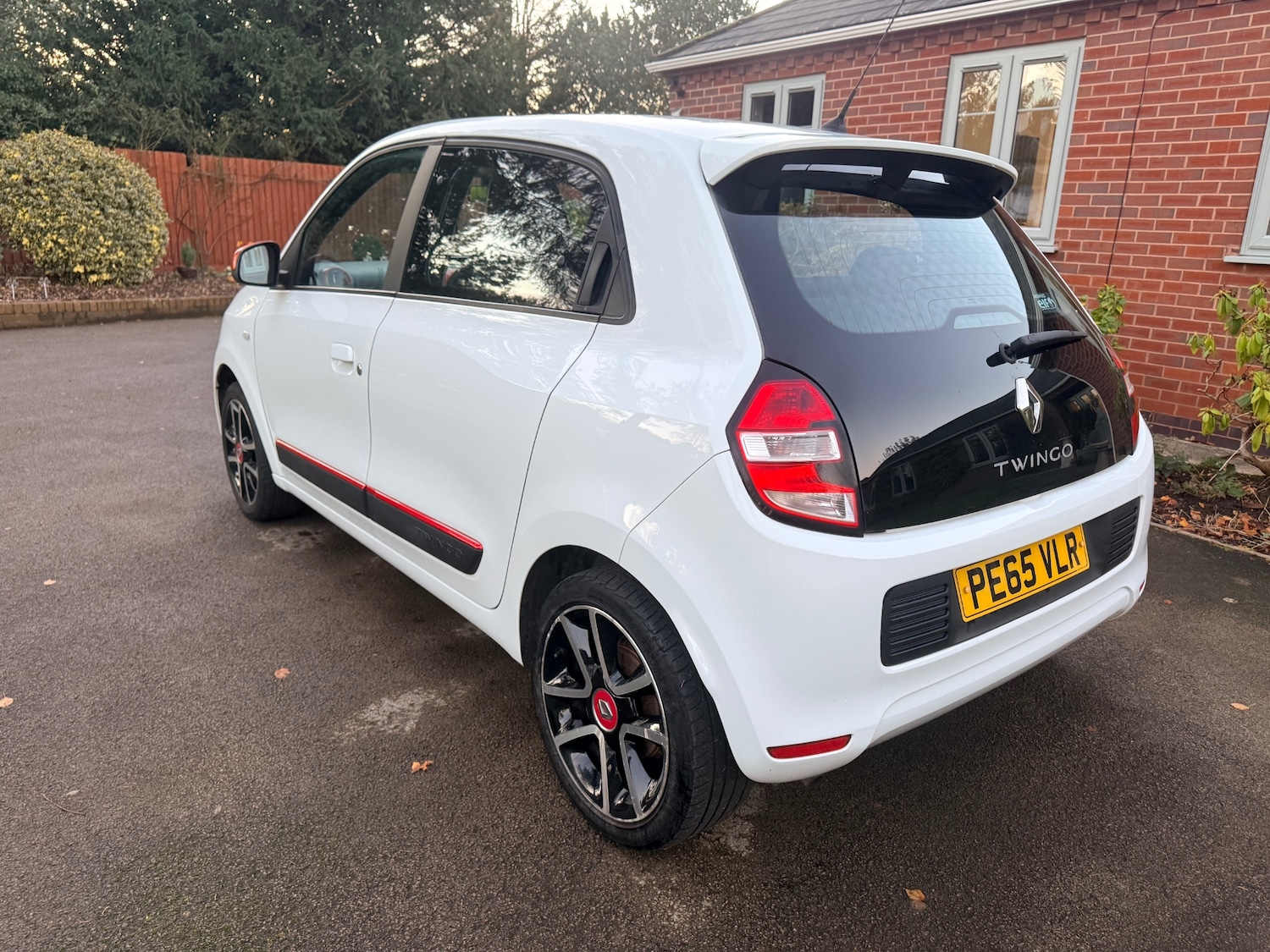 Used Renault Twingo 2015 for sale - 76697004: Photo 11