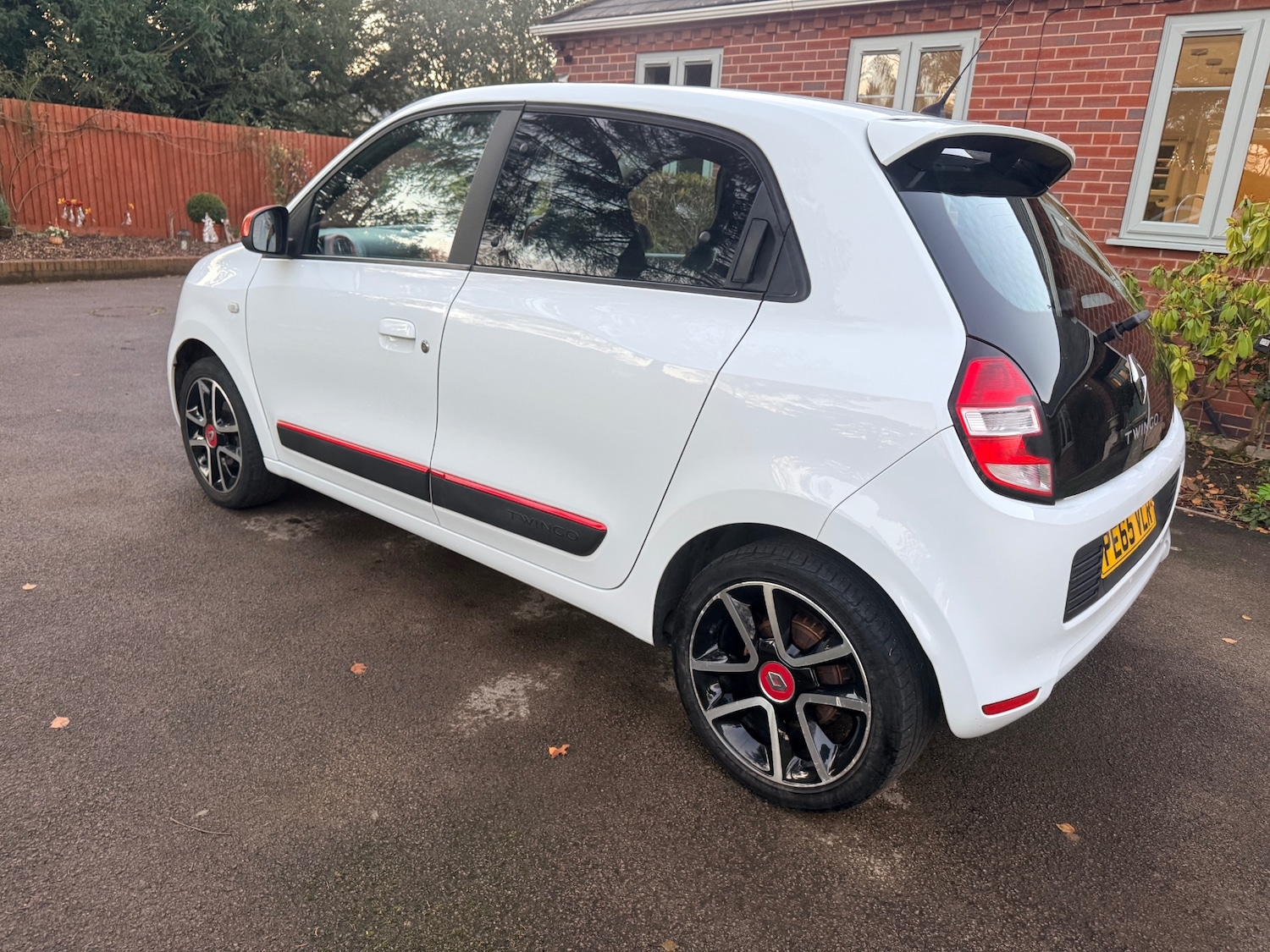 Used Renault Twingo 2015 for sale - 76697004: Photo 12