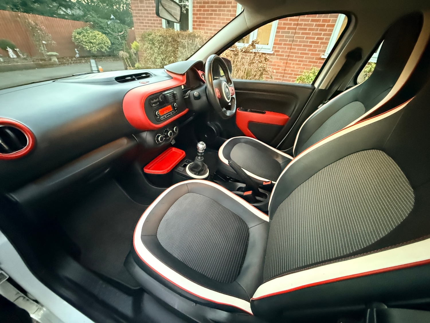 Used Renault Twingo 2015 for sale - 76697004: Photo 26