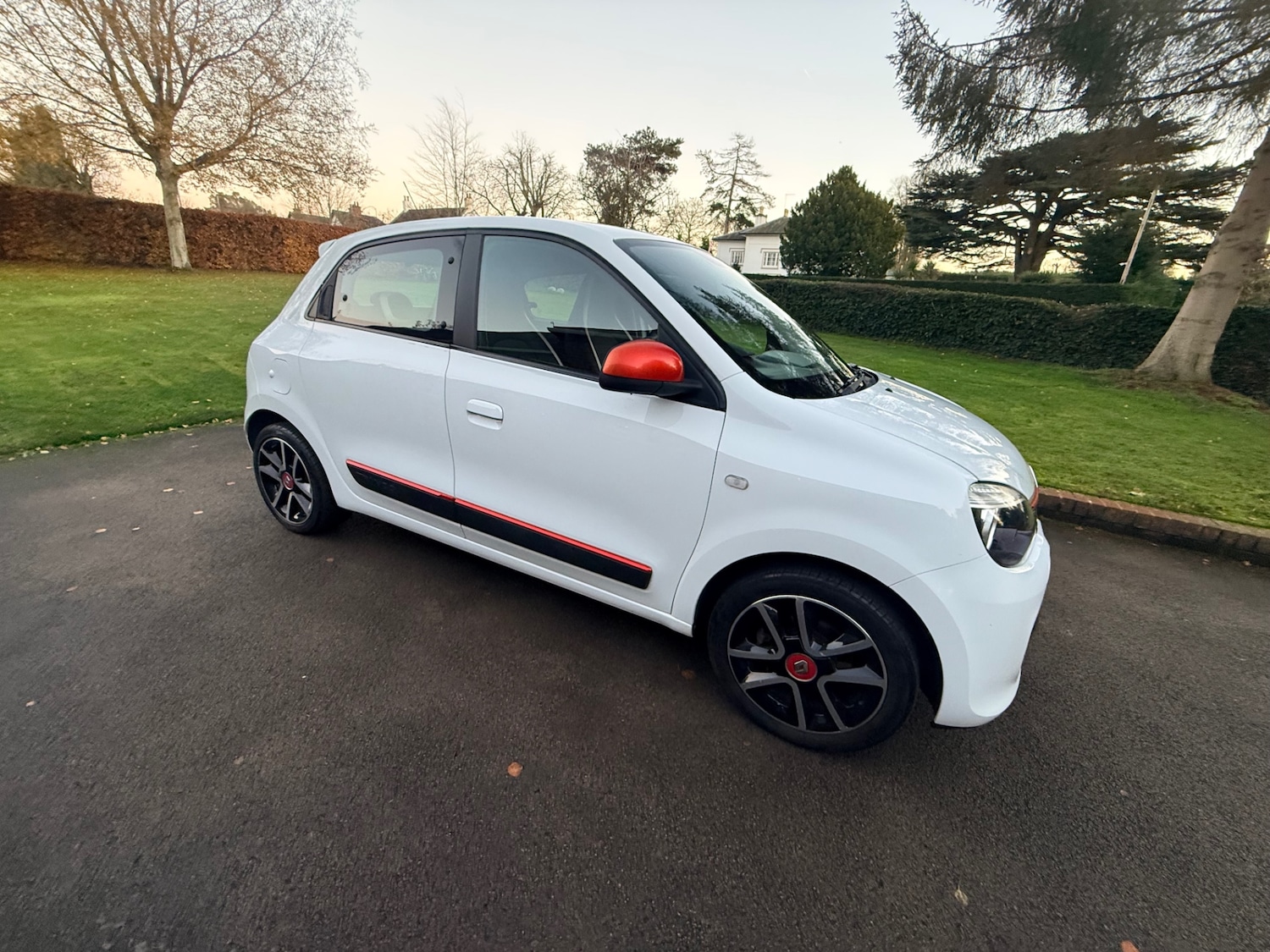 Used Renault Twingo 2015 for sale - 76697004: Photo 4