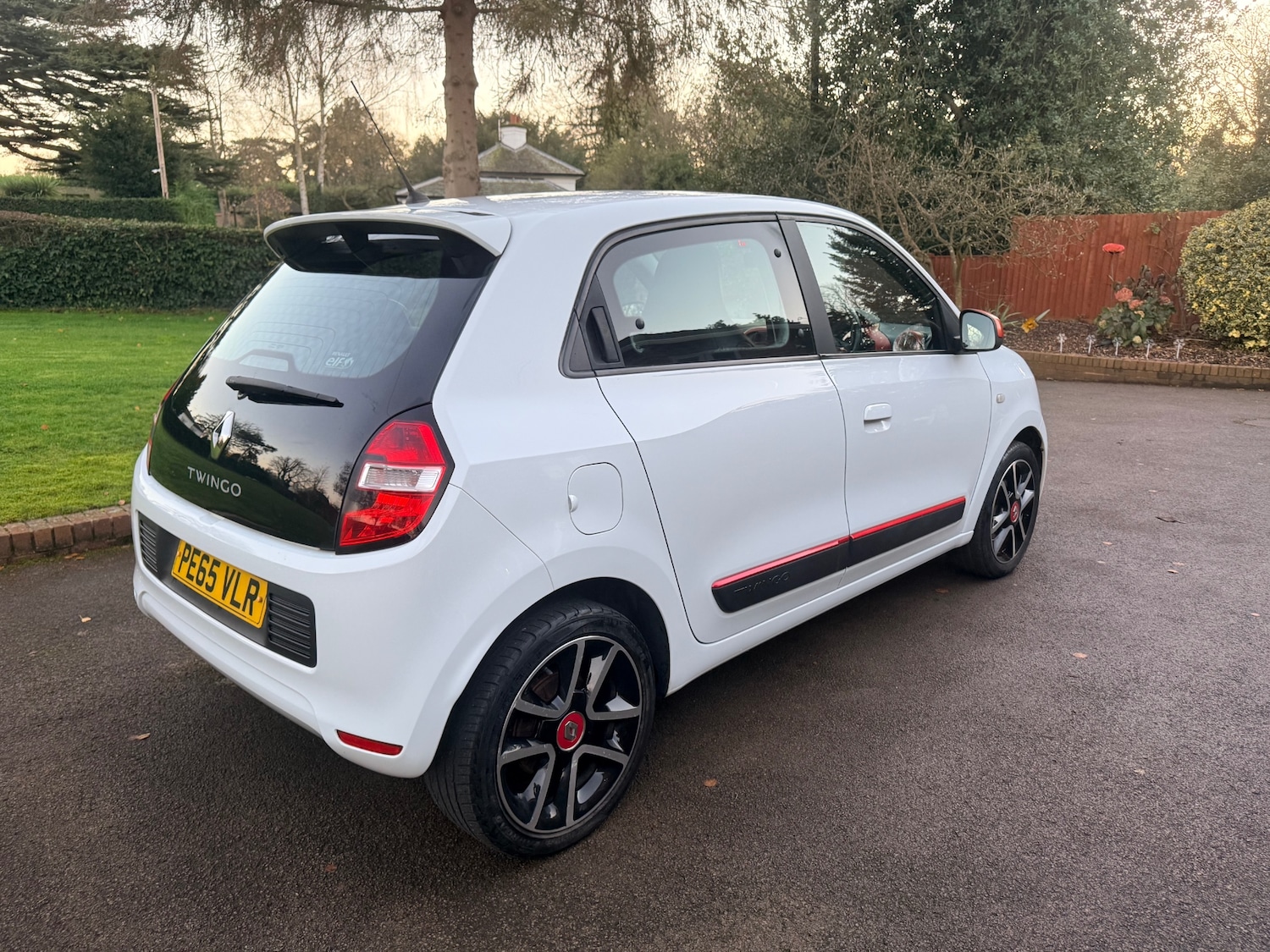 Used Renault Twingo 2015 for sale - 76697004: Photo 6