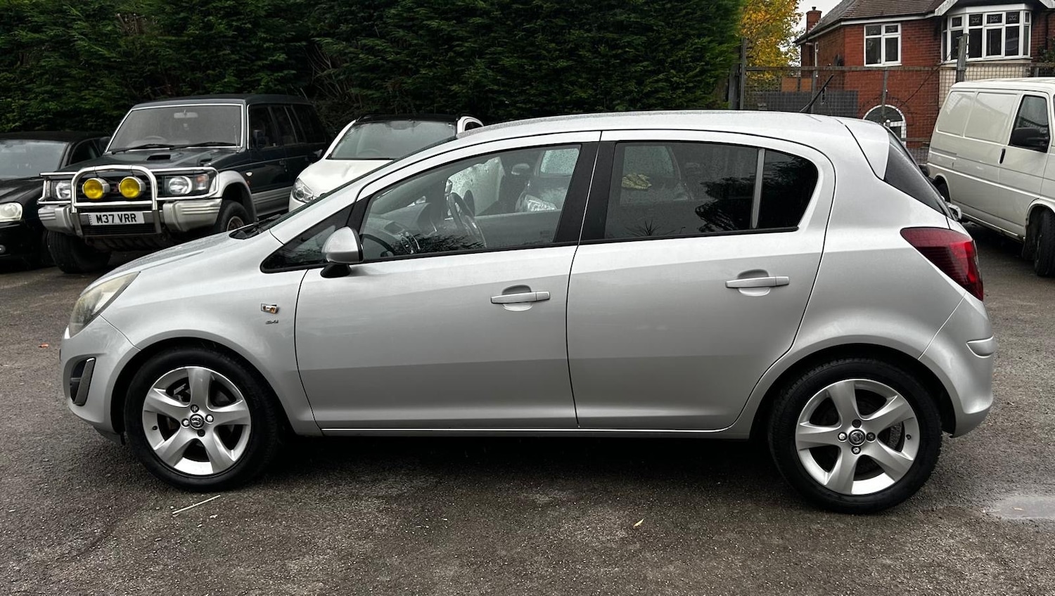 Used Vauxhall Corsa 2012 for sale - 77107811: Photo 6