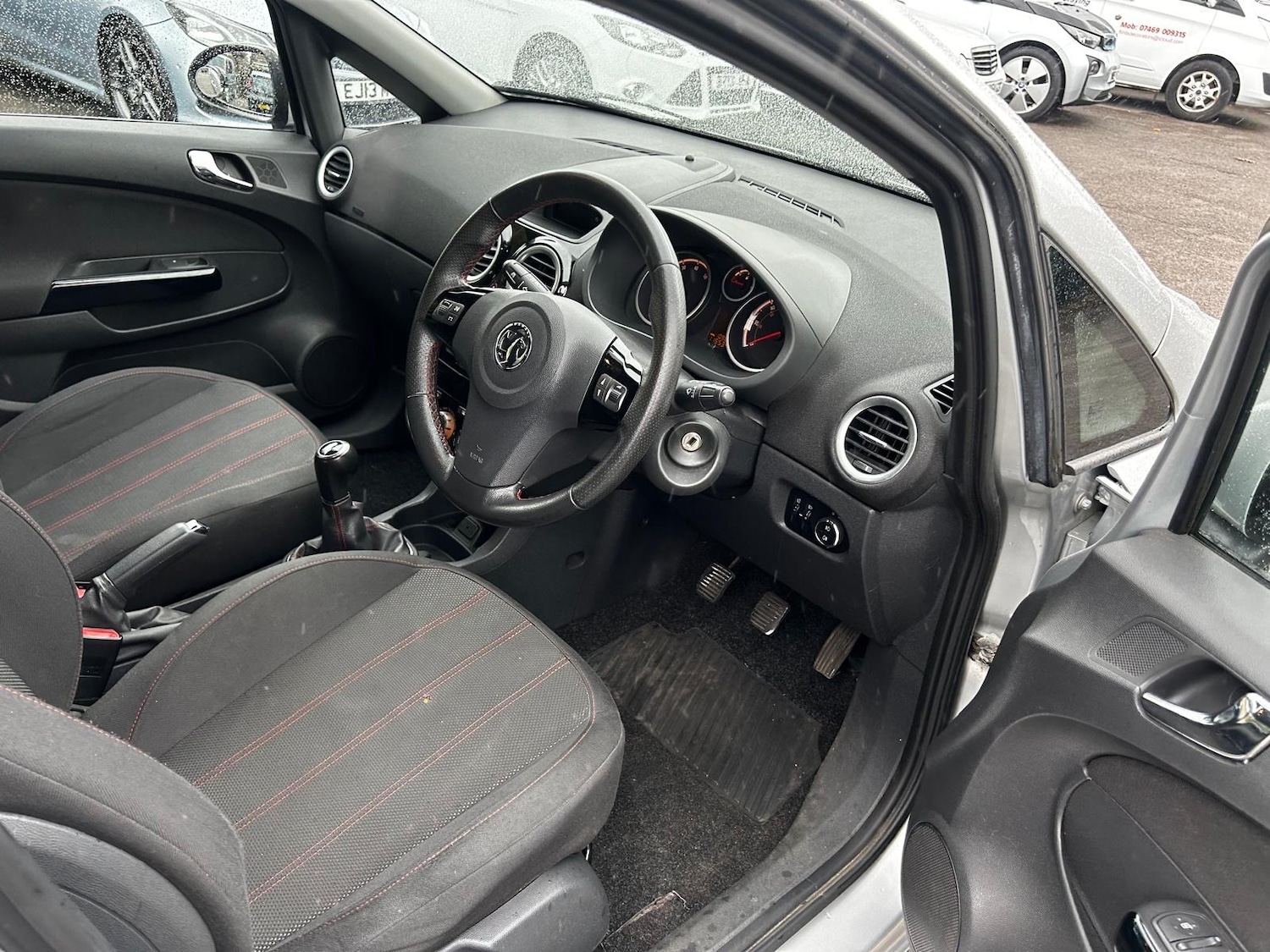 Used Vauxhall Corsa 2012 for sale - 77107811: Photo 9