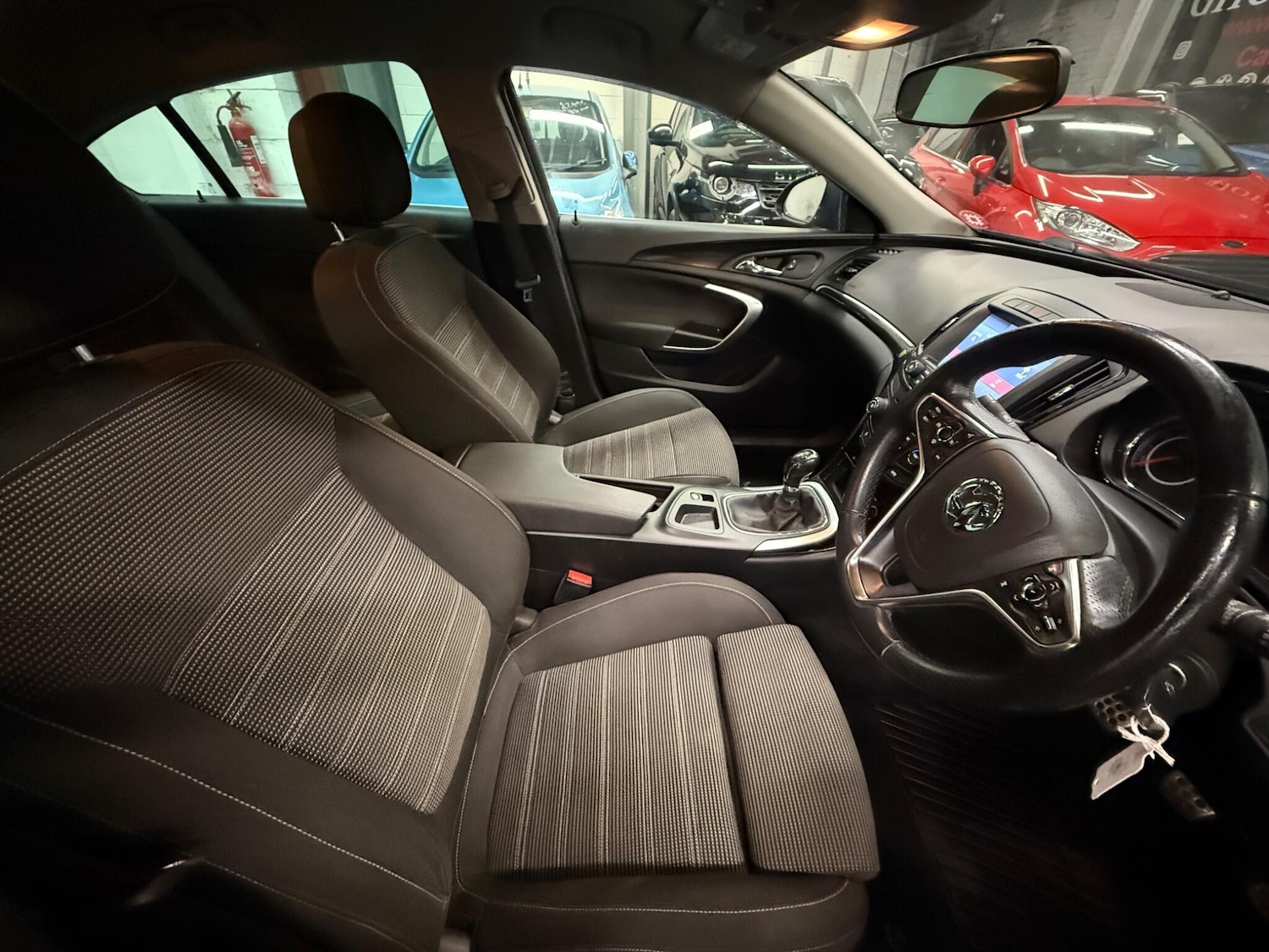 Used Vauxhall Insignia 2015 for sale - 76561465: Photo 8