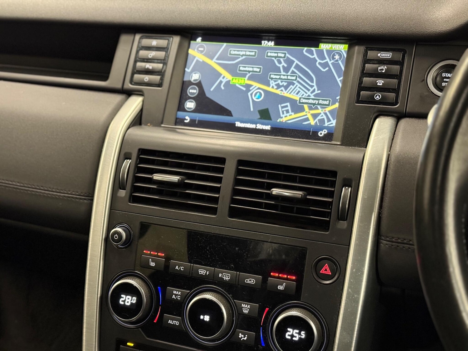 Used Land Rover Discovery Sport 2016 for sale - 77066388: Photo 14