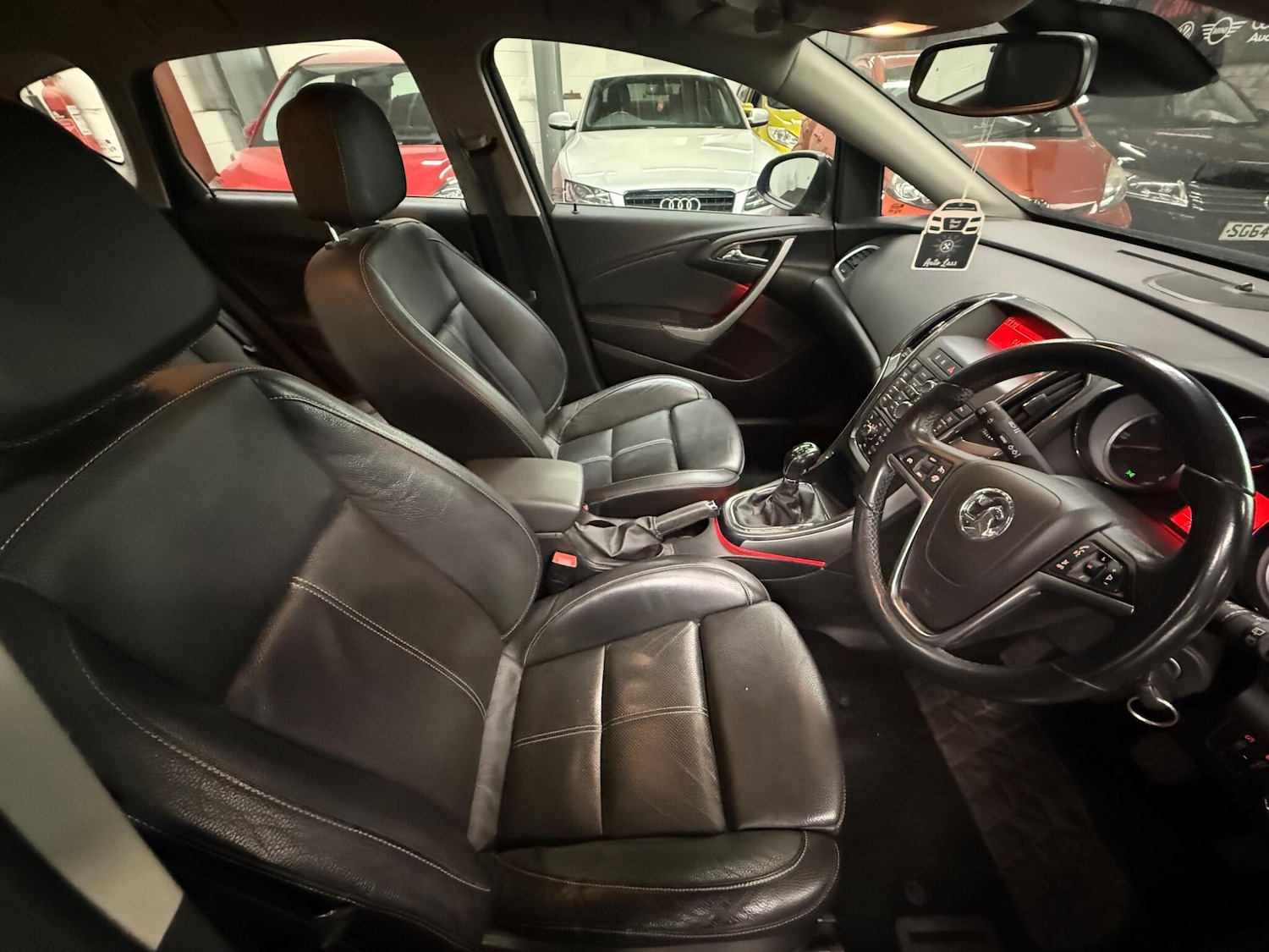 Used Vauxhall Astra for sale - 77753027: Photo 9