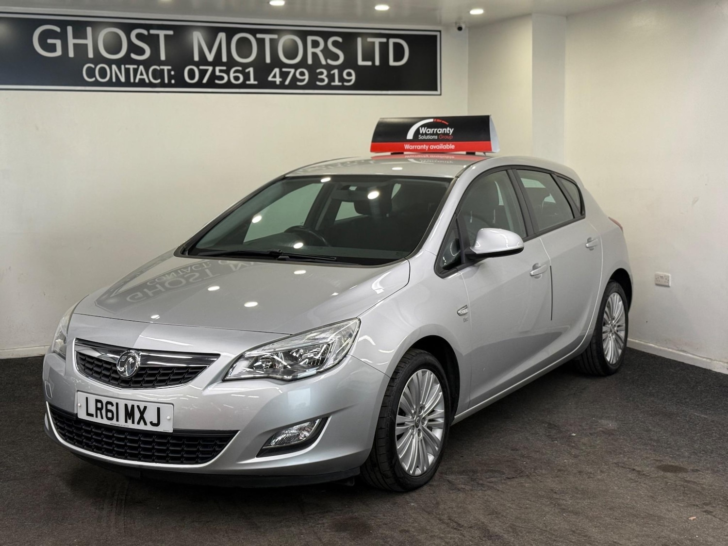 Used Vauxhall Astra 2011 for sale - 76059674: Photo 2
