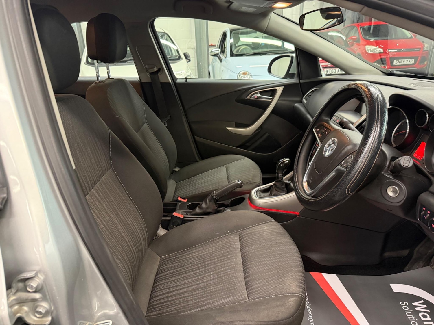 Used Vauxhall Astra 2011 for sale - 76059674: Photo 9