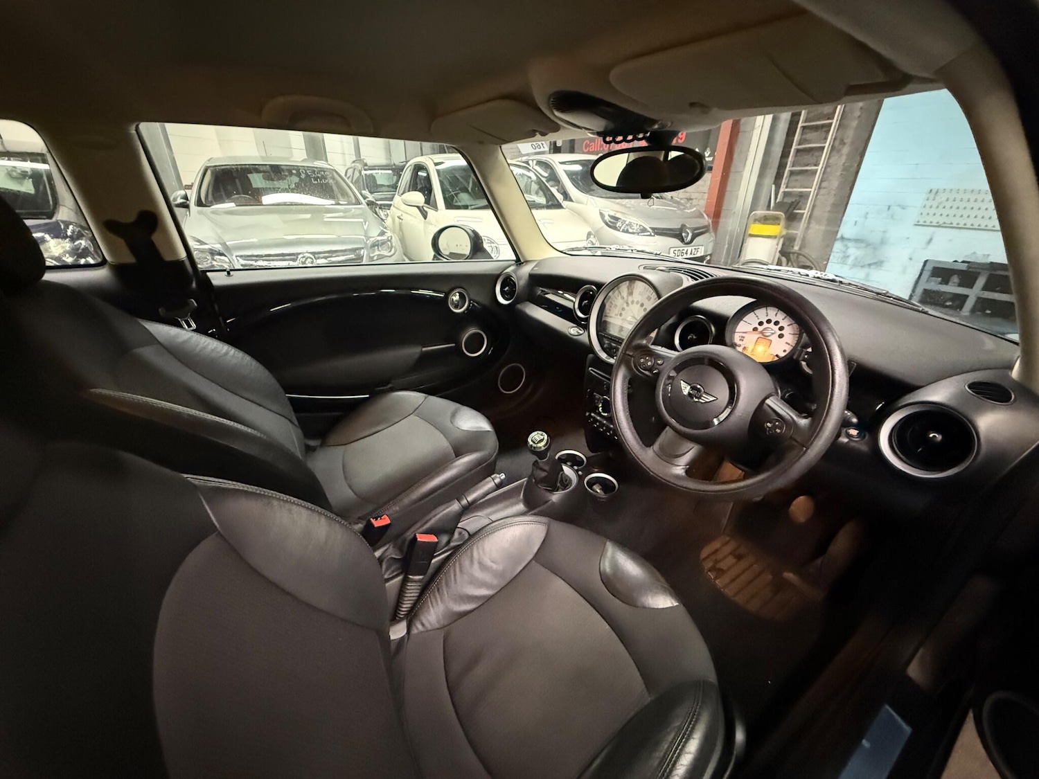 Used MINI Hatch 2011 for sale - 77396021: Photo 8