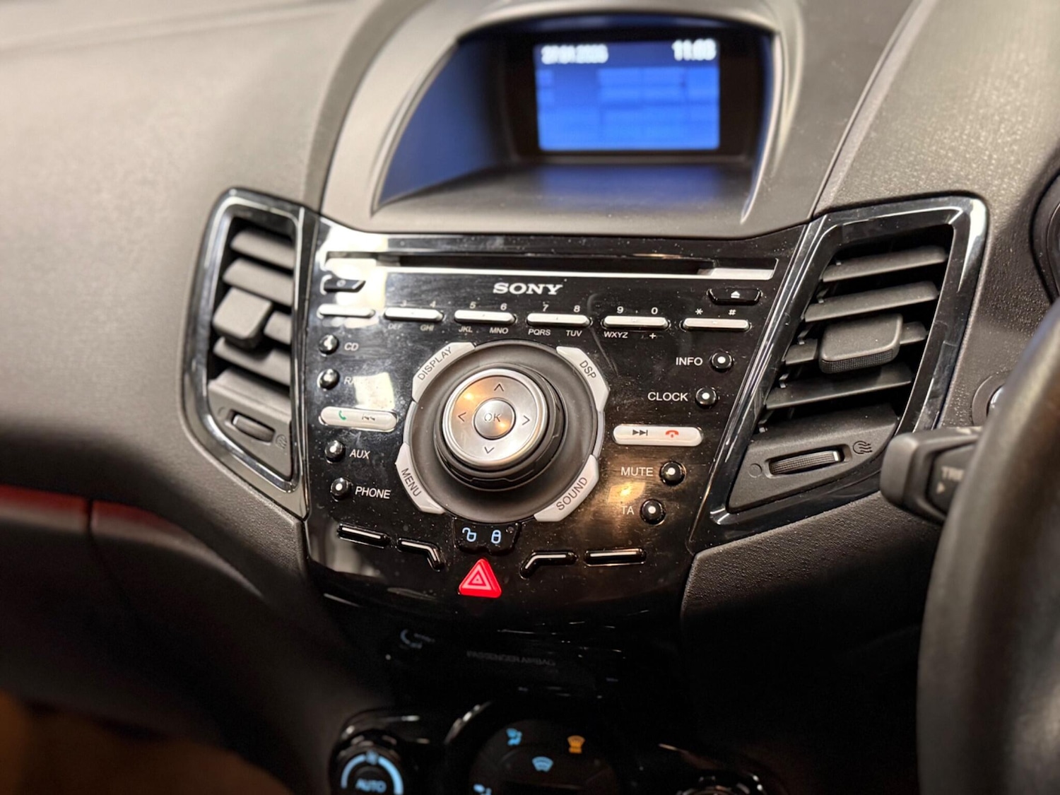 Used Ford Fiesta 2014 for sale - 77344676: Photo 11