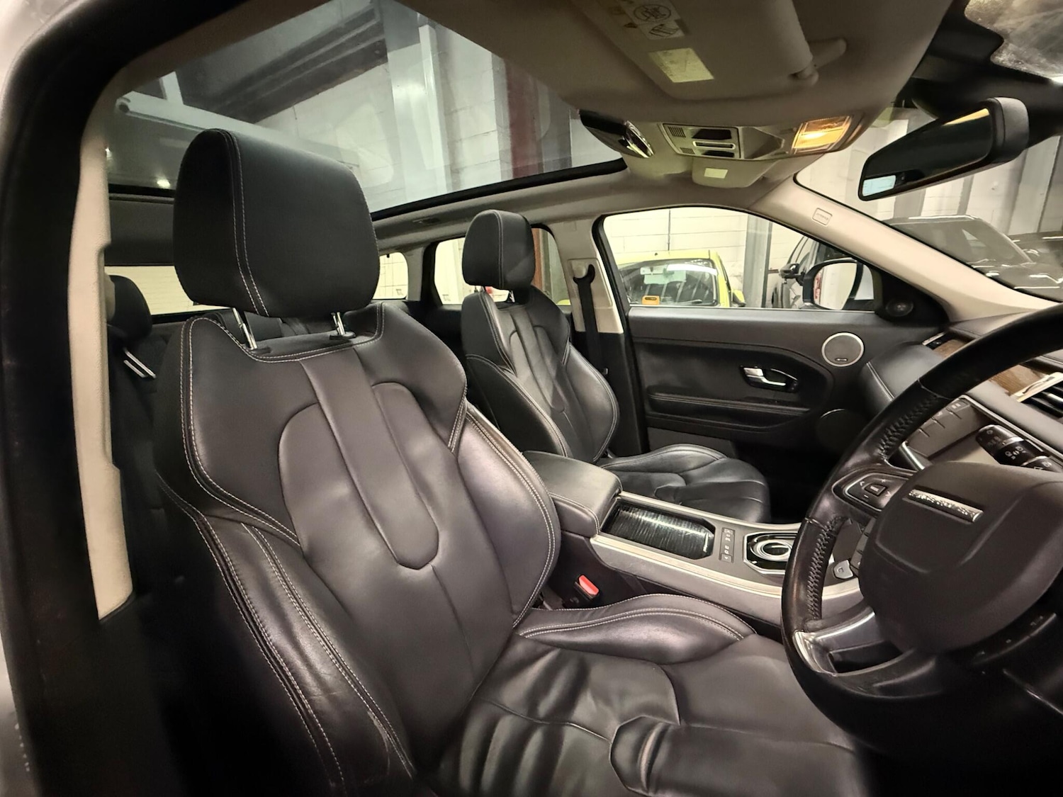 Used Land Rover Range Rover Evoque 2011 for sale - 76432266: Photo 10