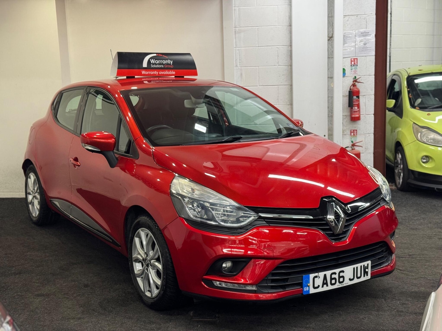 Used Renault Clio 2017 for sale - 76702015: Photo 3