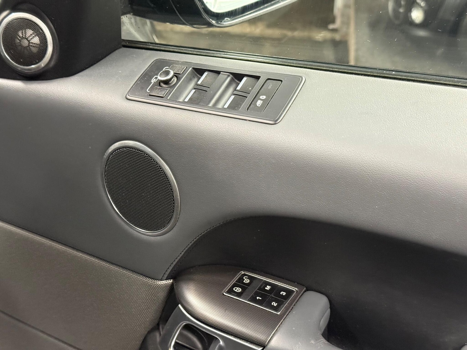 Used Land Rover Range Rover Sport for sale - 77215822: Photo 12