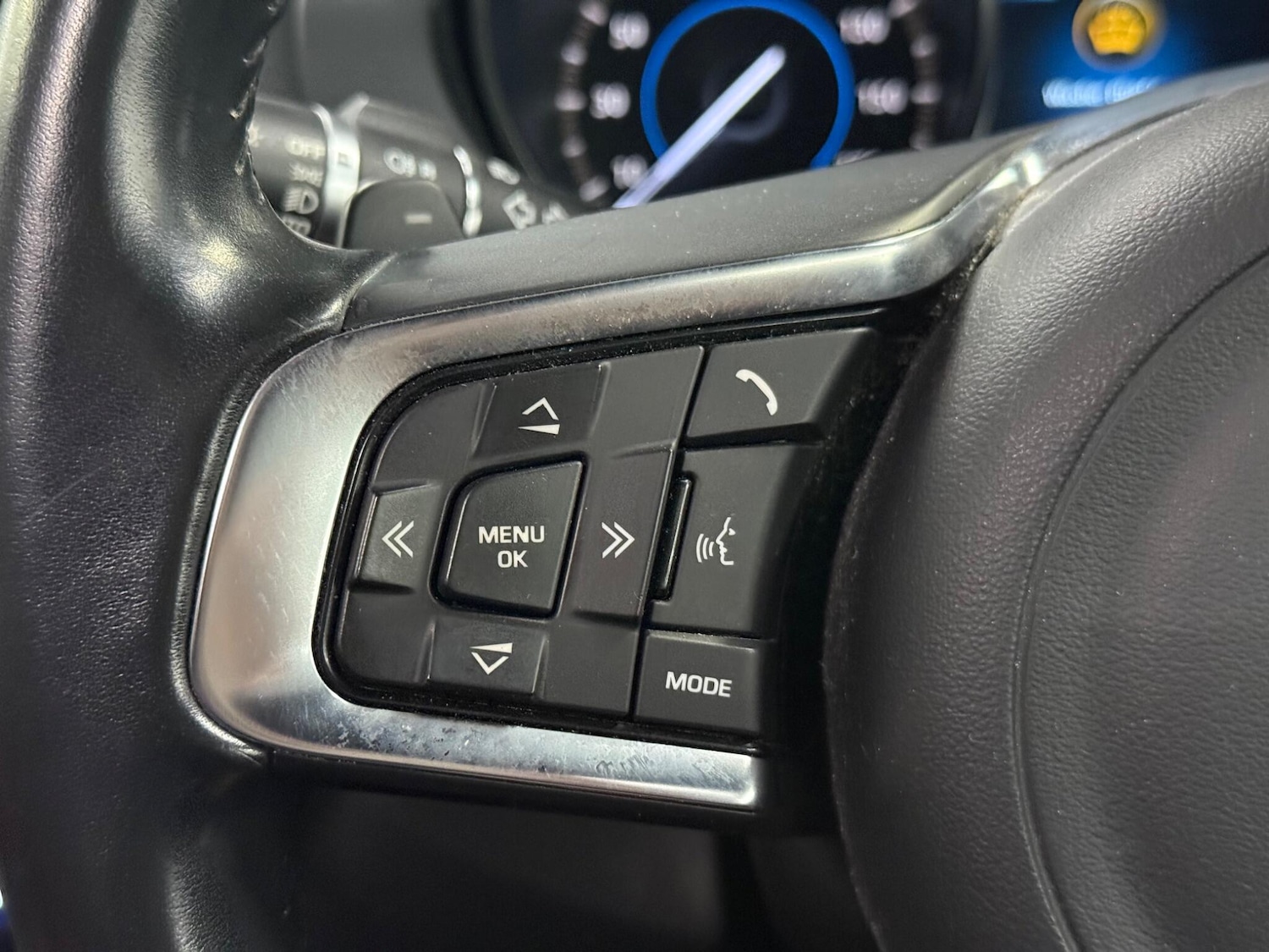 Used Jaguar XE 2016 for sale - 77939850: Photo 14