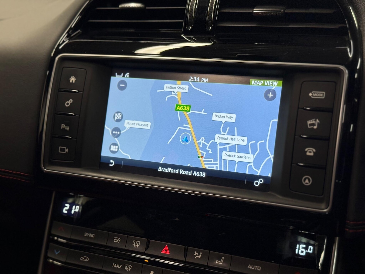 Used Jaguar XE 2016 for sale - 77939850: Photo 15