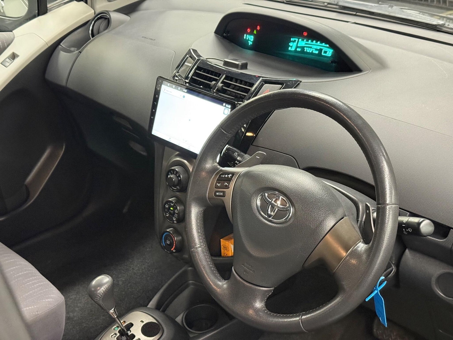 Used Toyota Yaris 2009 for sale - 76899308: Photo 9