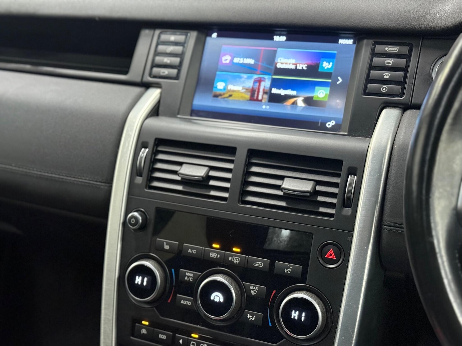 Used Land Rover Discovery Sport 2016 for sale - 76573113: Photo 12