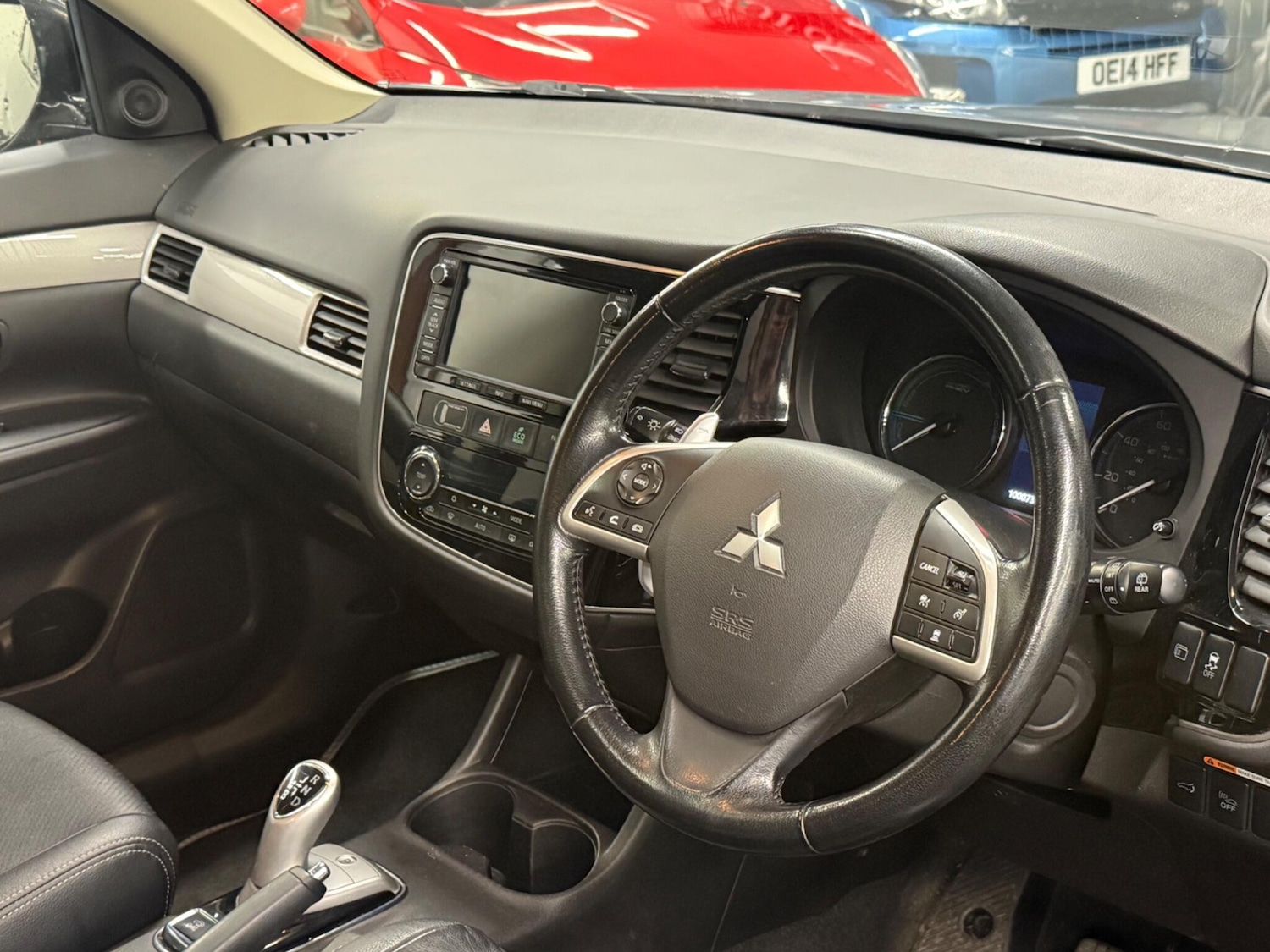 Used Mitsubishi Outlander 2015 for sale - 76644570: Photo 12