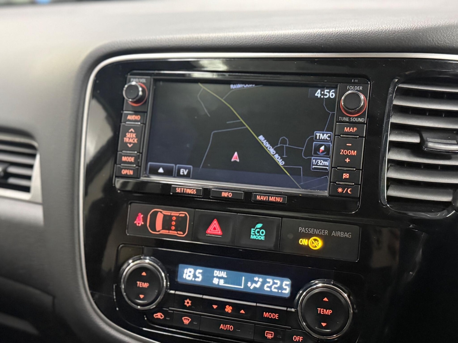 Used Mitsubishi Outlander 2015 for sale - 76644570: Photo 14