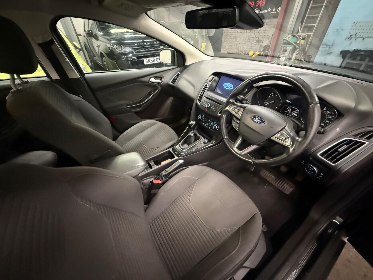 Used Ford Focus 2017 for sale - 76433024: Photo 8