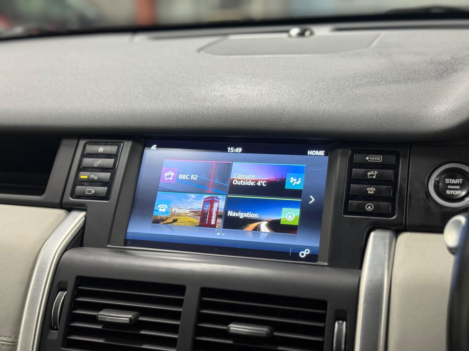 Used Land Rover Discovery Sport 2017 for sale - 77214972: Photo 15