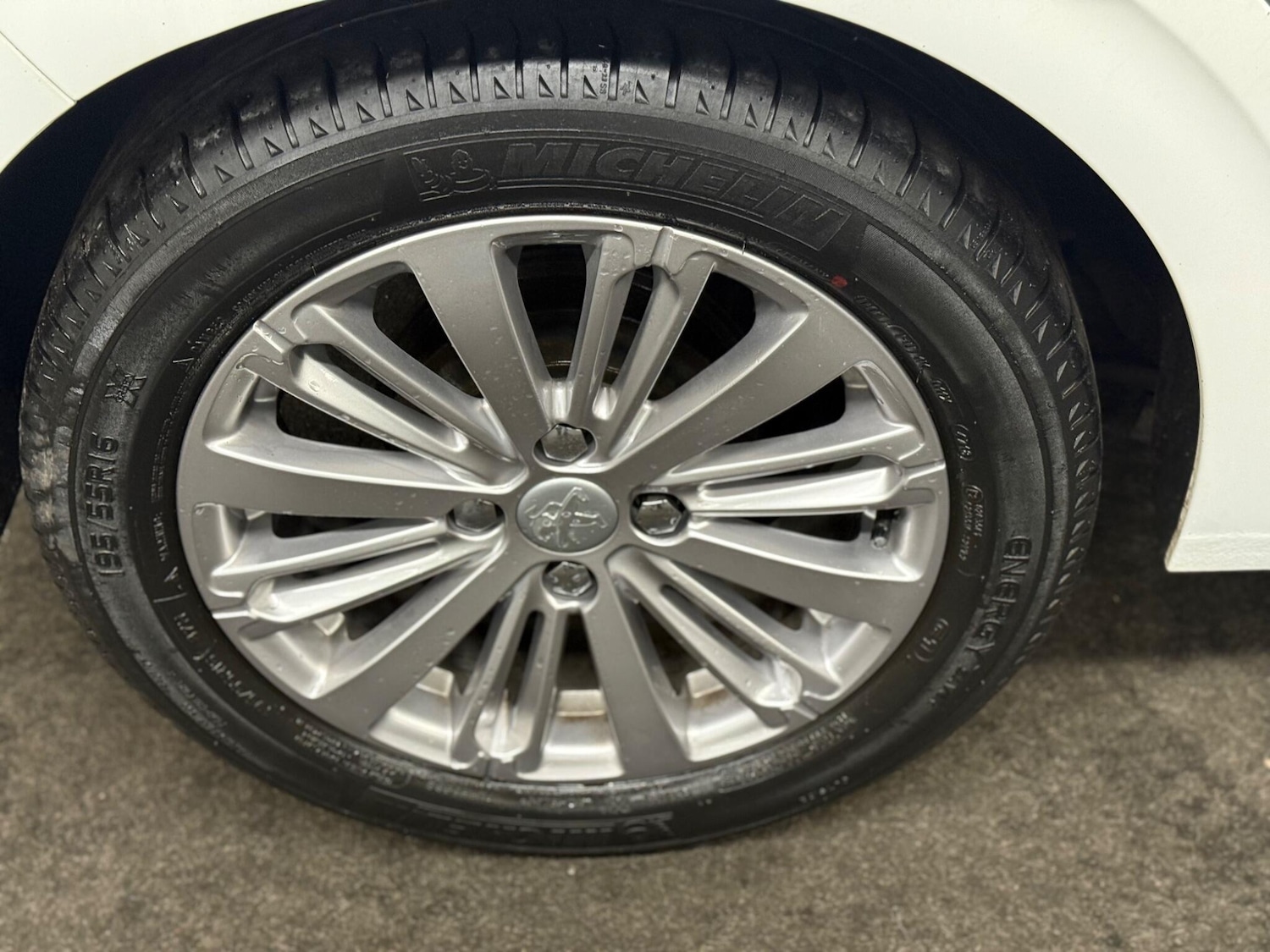 Used Peugeot 208 2018 for sale - 78170266: Photo 8