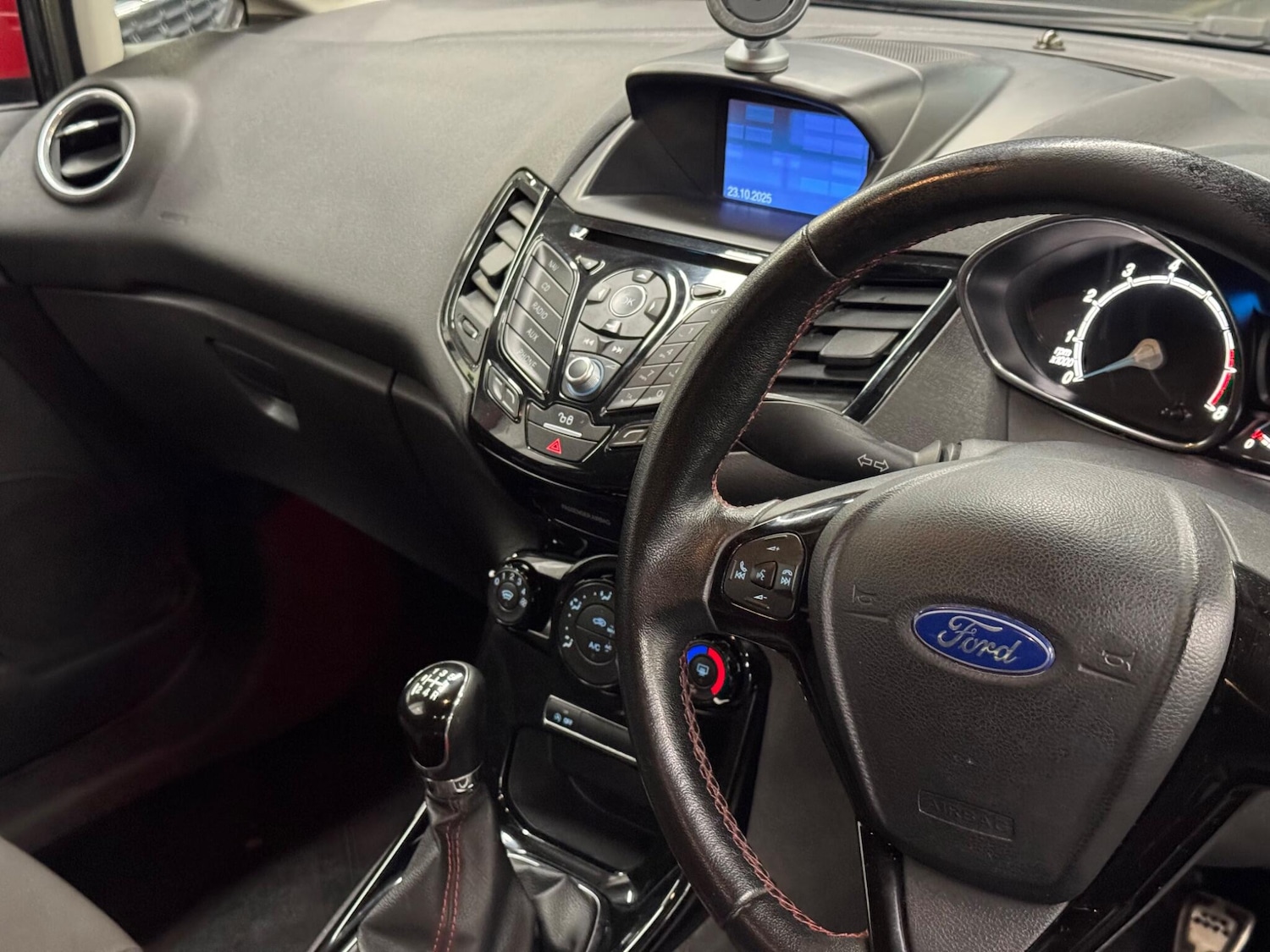 Used Ford Fiesta 2016 for sale - 76361105: Photo 10