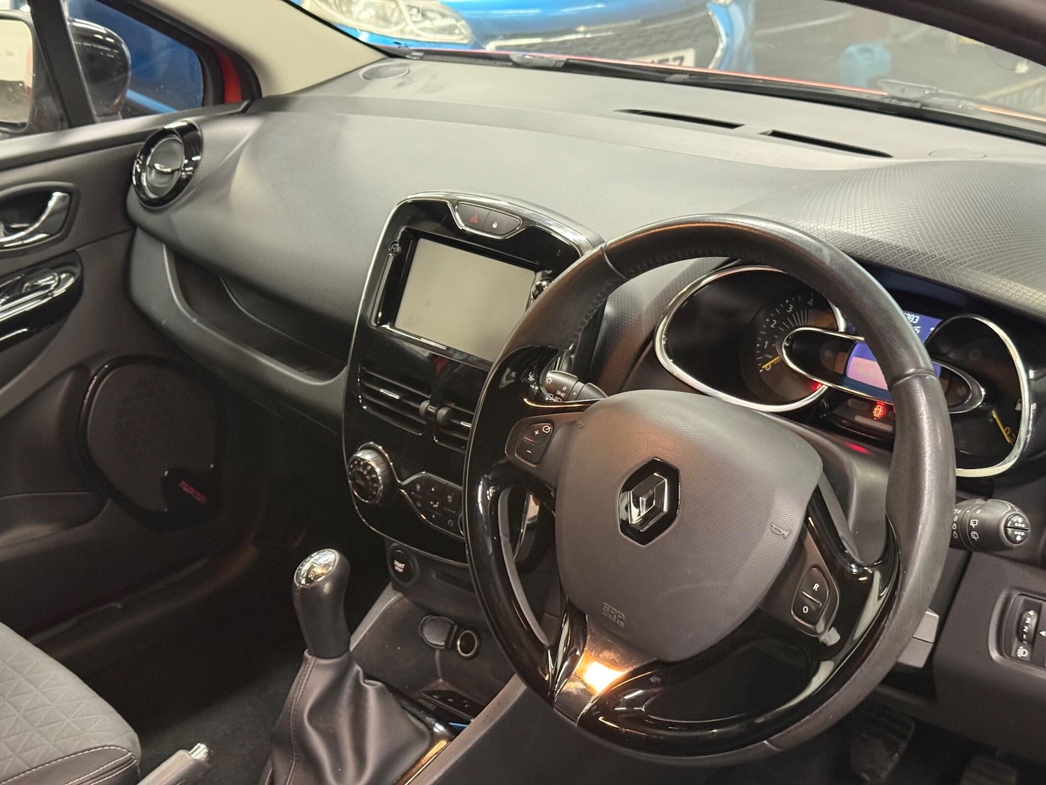 Used Renault Clio for sale - 78048155: Photo 10
