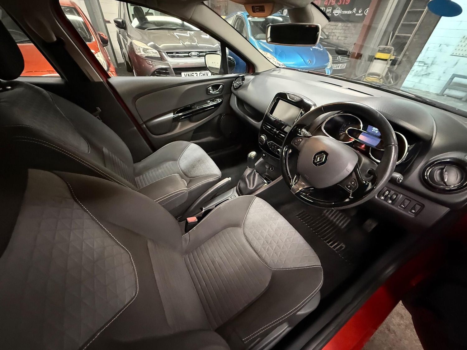 Used Renault Clio for sale - 78048155: Photo 8