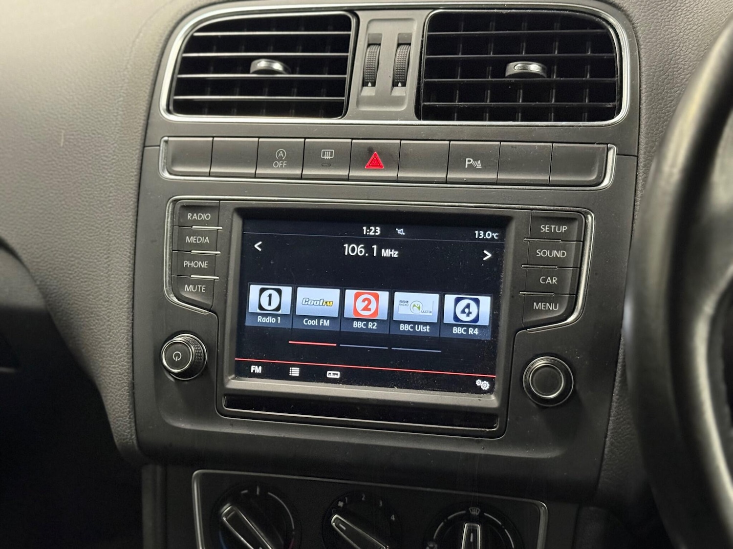 Used Volkswagen Polo 2016 for sale - 77230484: Photo 11