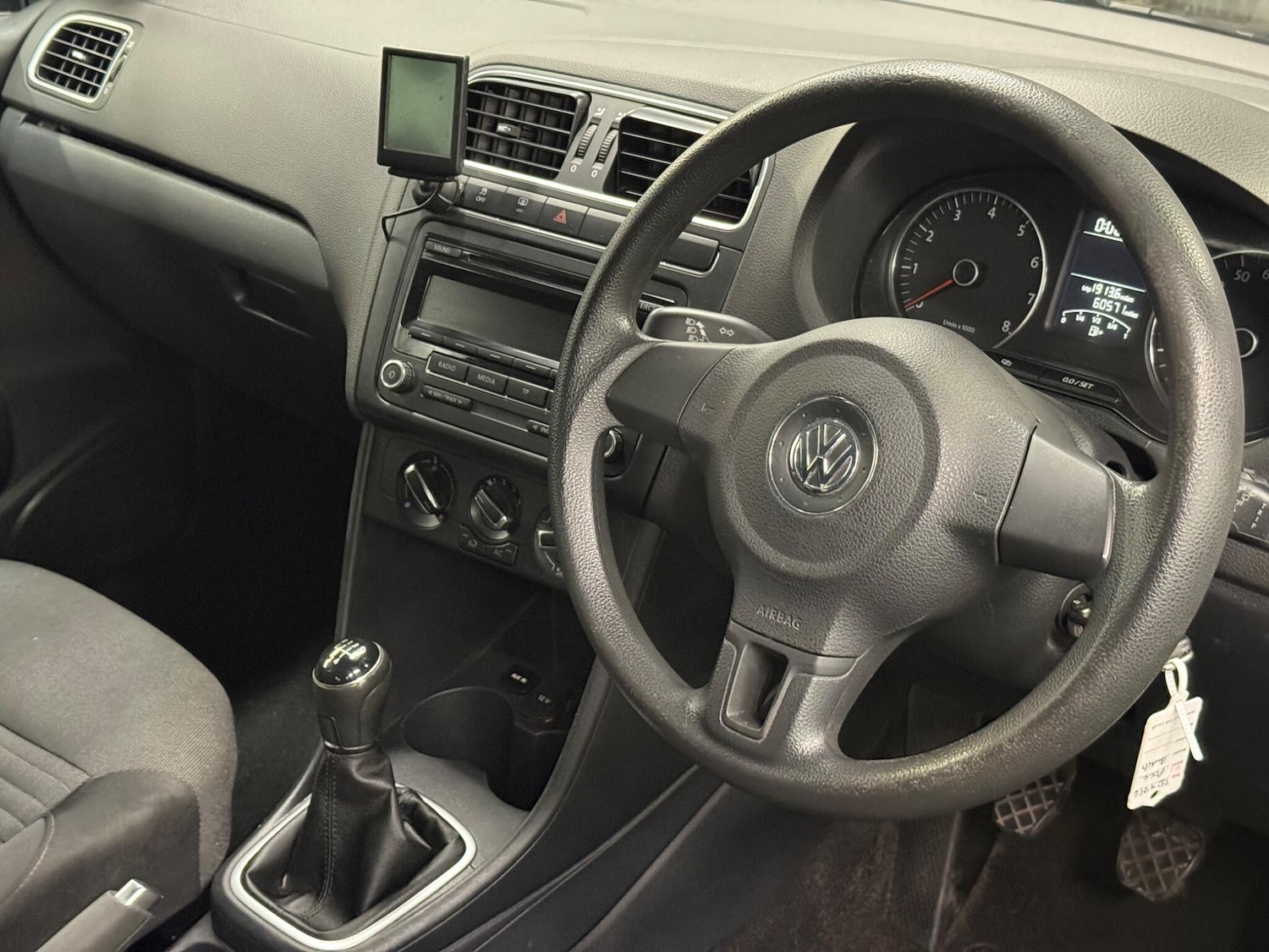 Used Volkswagen Polo 2012 for sale - 76498510: Photo 10