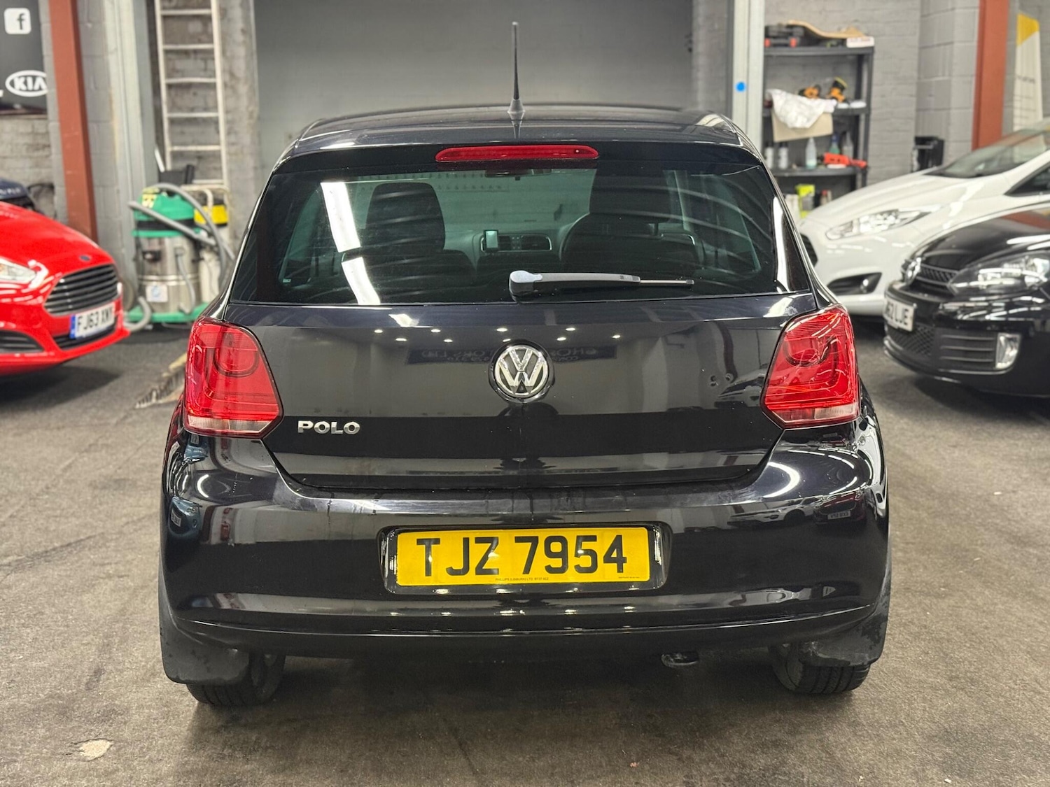 Used Volkswagen Polo 2012 for sale - 76498510: Photo 5