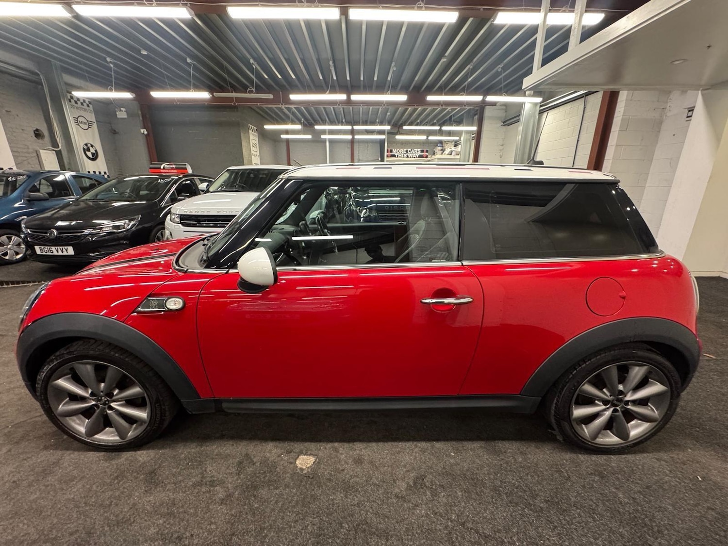 Used MINI Hatch 2012 for sale - 76765345: Photo 8