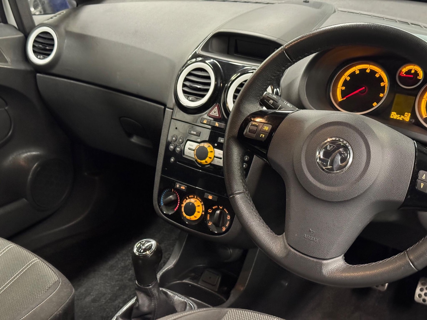 Used Vauxhall Corsa 2012 for sale - 76360718: Photo 10