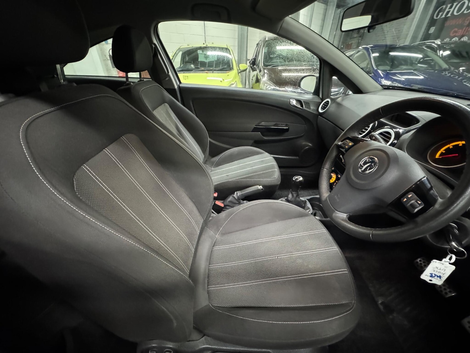 Used Vauxhall Corsa 2012 for sale - 76360718: Photo 9